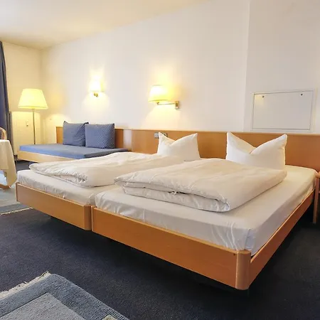 Hotel Traube 3*