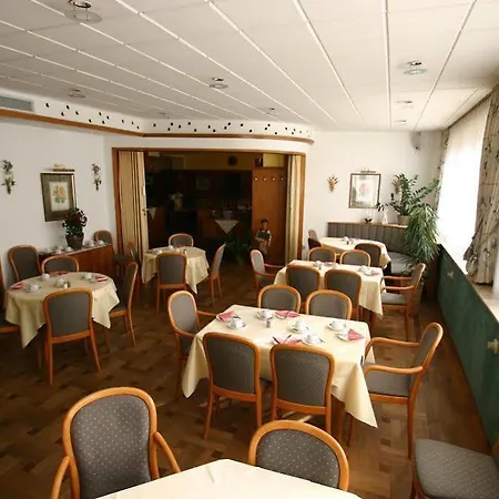 Traube Hotel Leimen (Baden)